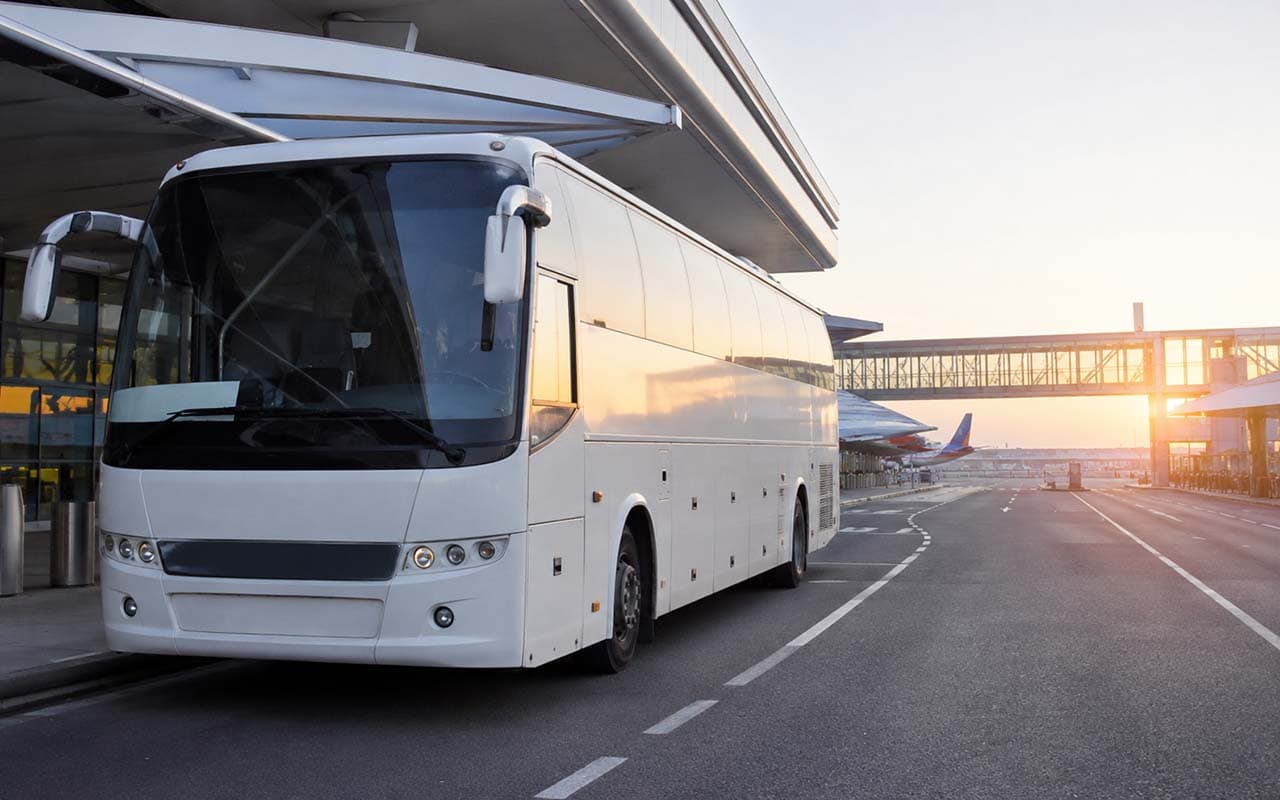 Which Bus Transfer Goes from Heathrow to Gatwick North Terminal